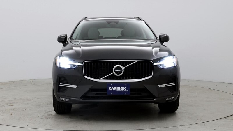 2022 Volvo XC60 B5 Momentum 5