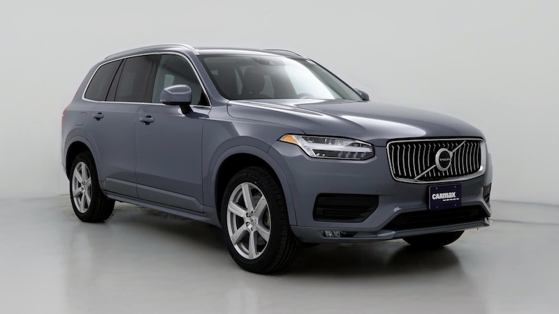 2022 Volvo XC90 T5 Momentum Hero Image