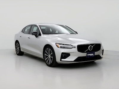 2022 Volvo S60 B5 Momentum -
                Boston, MA