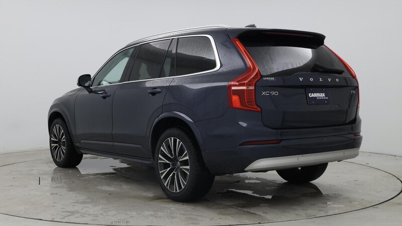 2022 Volvo XC90 T5 Momentum 2