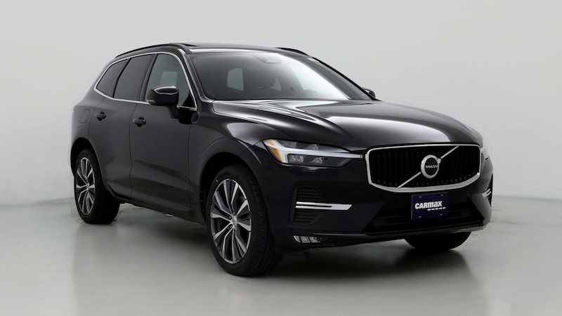 2022 Volvo XC60 B5 Momentum Hero Image