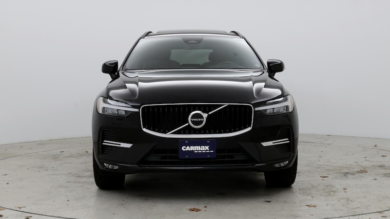 2022 Volvo XC60 B5 Momentum 5