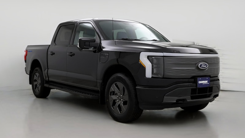 2023 Ford F-150 Lightning Lariat Hero Image