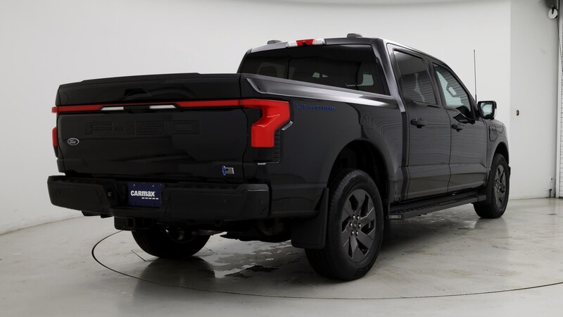 2023 Ford F-150 Lightning Lariat 8