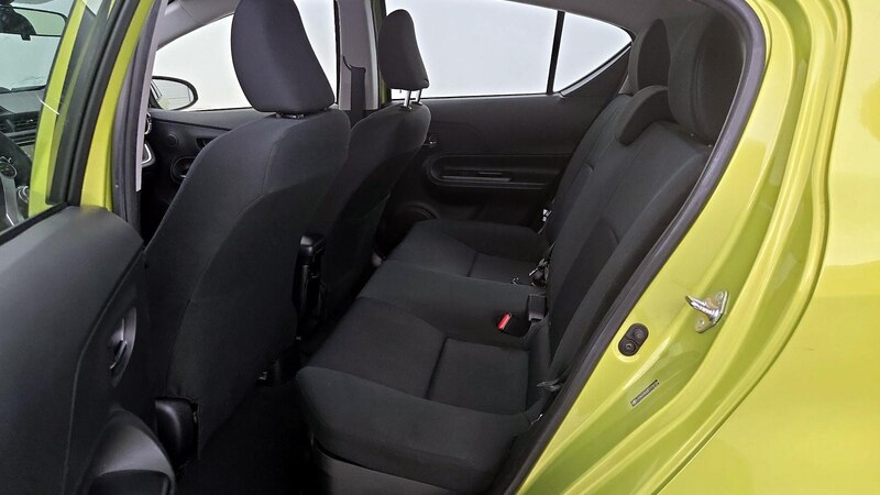 2015 Toyota Prius c Three 18