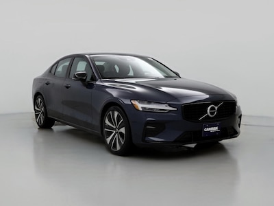 2022 Volvo S60 B5 Momentum -
                Boston, MA