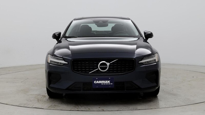 2022 Volvo S60 B5 Momentum 5