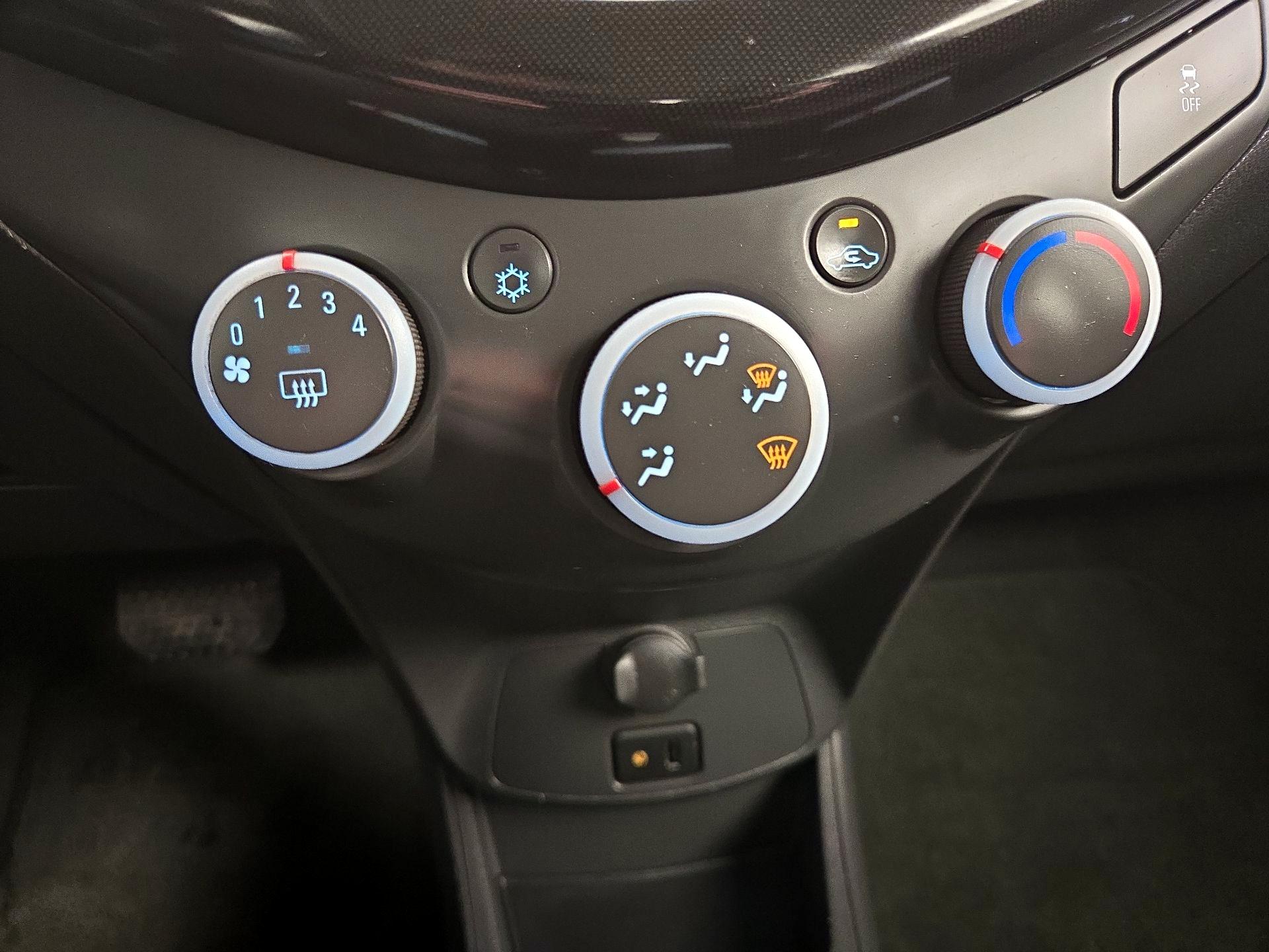 Thumbnail: 2014 Chevrolet Spark - 15
