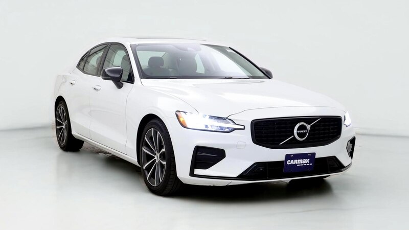 2022 Volvo S60 B5 Momentum Hero Image