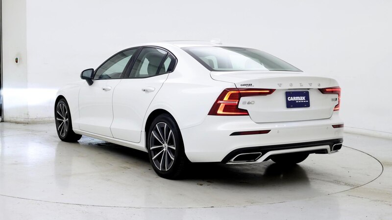 2022 Volvo S60 B5 Momentum 2