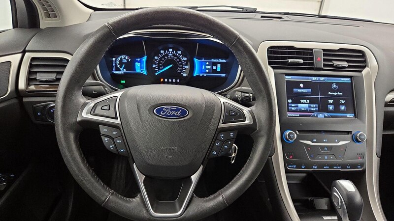 2014 Ford Fusion SE 10