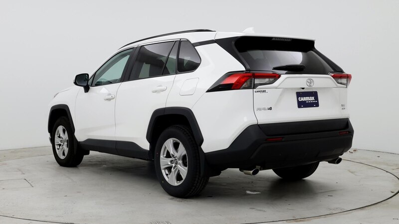 2021 Toyota RAV4 XLE 2