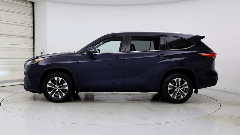 2021 Toyota Highlander XLE 3