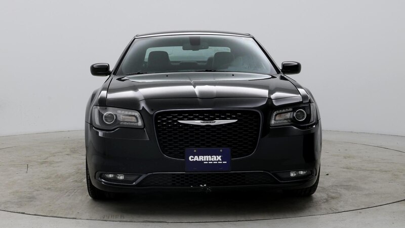 2018 Chrysler 300 S 5