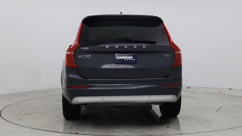 2022 Volvo XC90 T6 Momentum 6