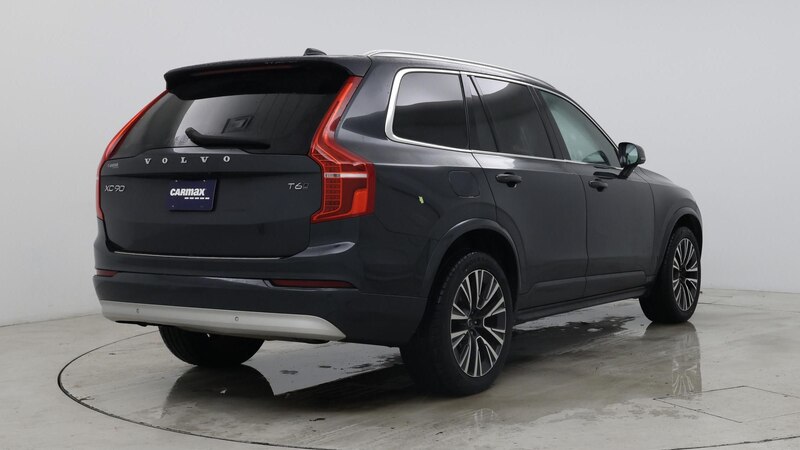 2022 Volvo XC90 T6 Momentum 8