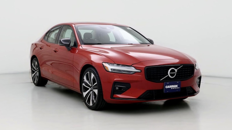 2022 Volvo S60 B5 Momentum Hero Image