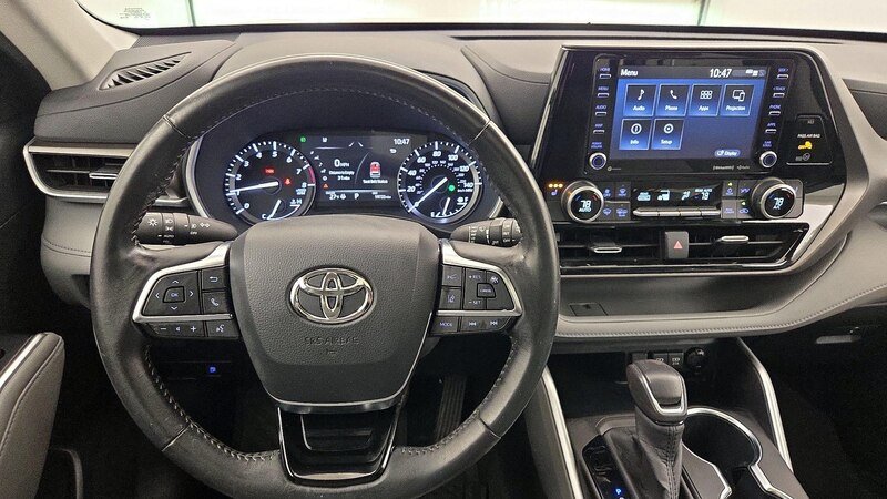 2020 Toyota Highlander XLE 10