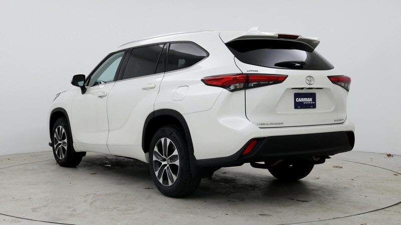 2020 Toyota Highlander XLE 2