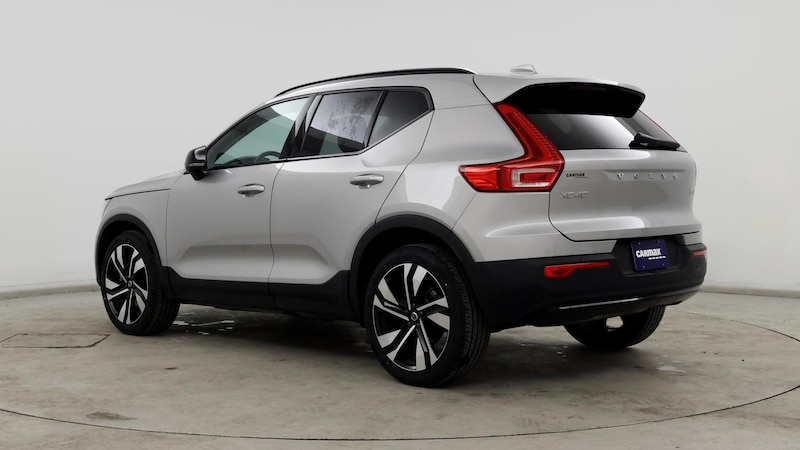 2023 Volvo XC40 B4 Plus 2