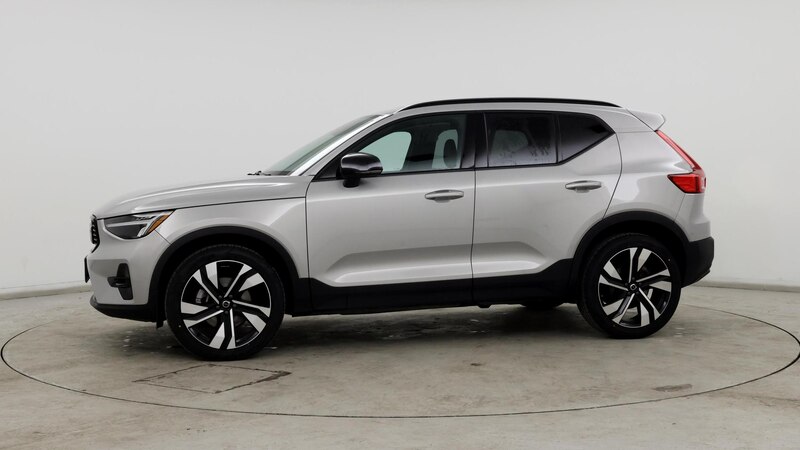 2023 Volvo XC40 B4 Plus 3