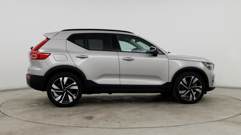 2023 Volvo XC40 B4 Plus 7