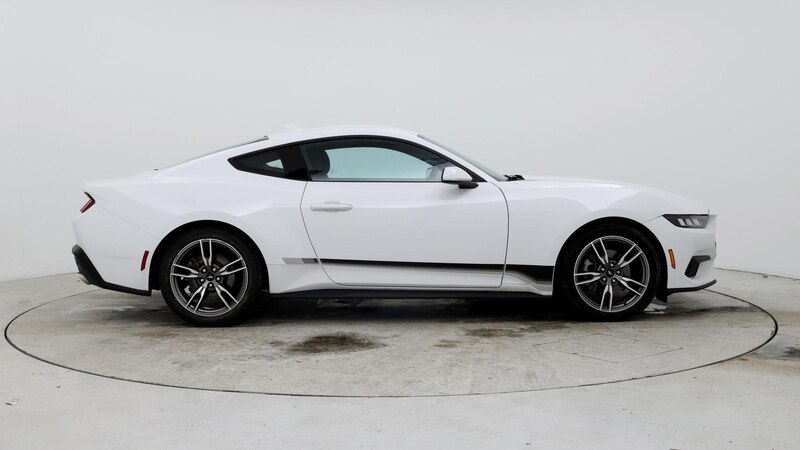 2024 Ford Mustang  7