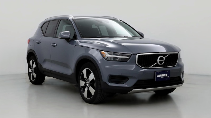 2020 Volvo XC40 T5 Momentum Hero Image