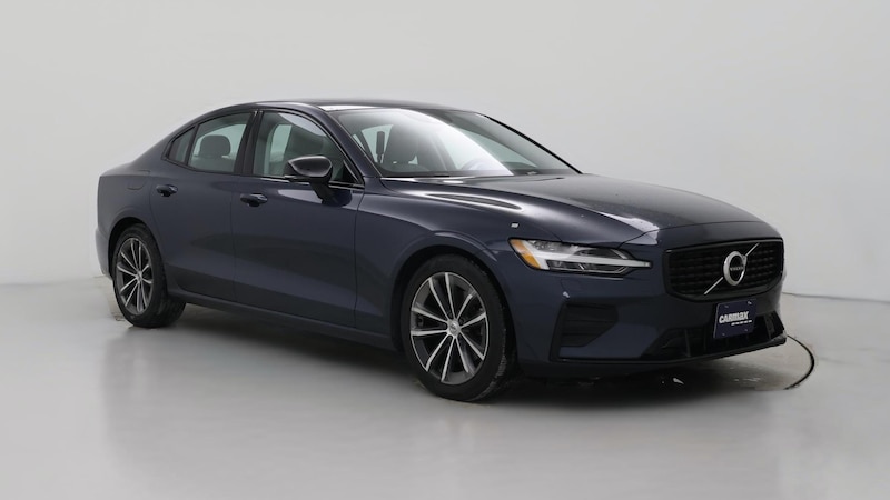 2022 Volvo S60 B5 Momentum Hero Image