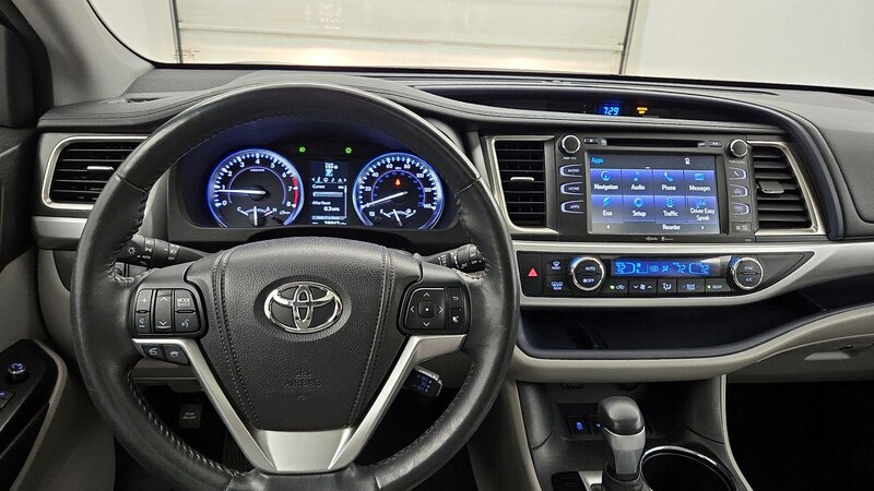 2014 Toyota Highlander XLE 10