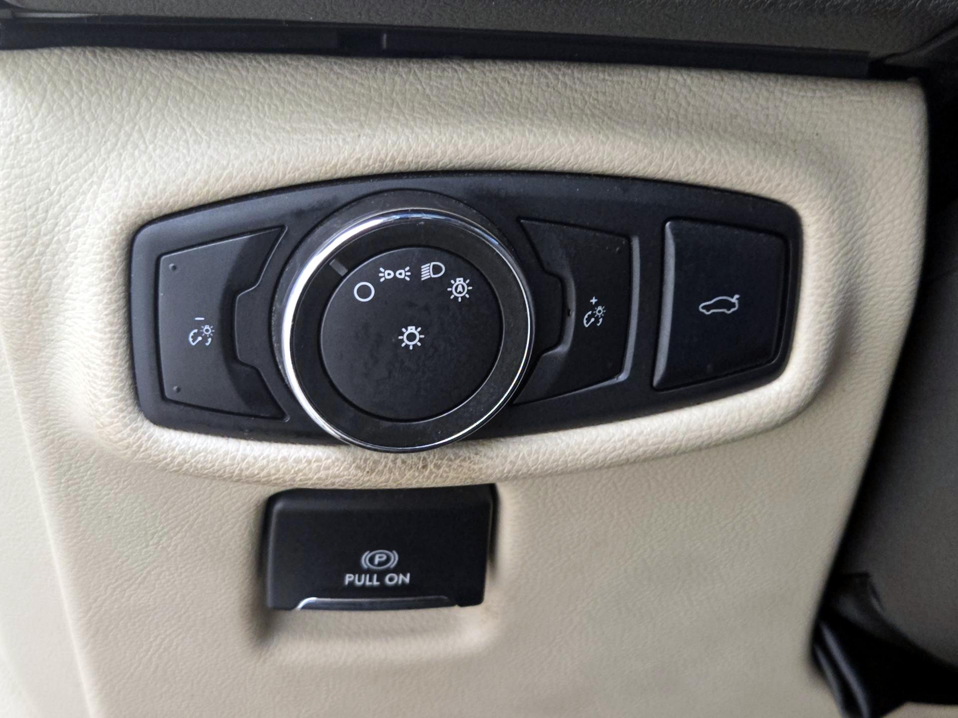 Thumbnail: 2017 Lincoln MKZ - 13