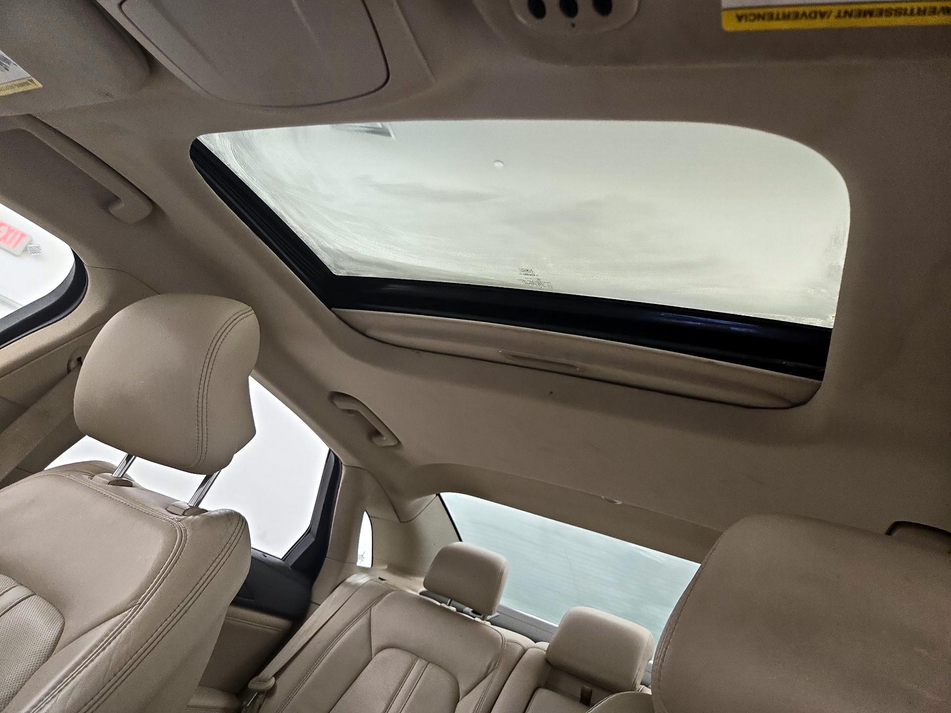 Thumbnail: 2017 Lincoln MKZ - 20