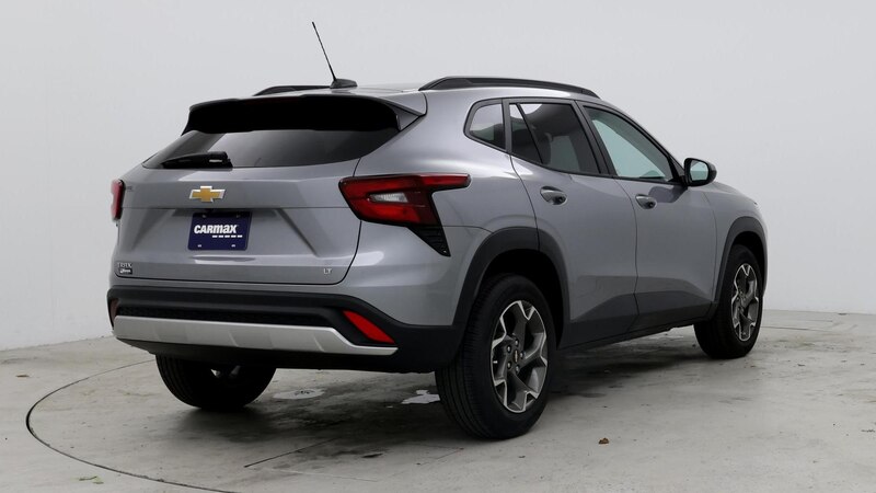 2025 Chevrolet Trax LT 8