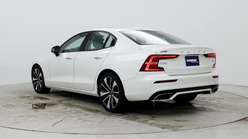 2022 Volvo S60 B5 Momentum 2