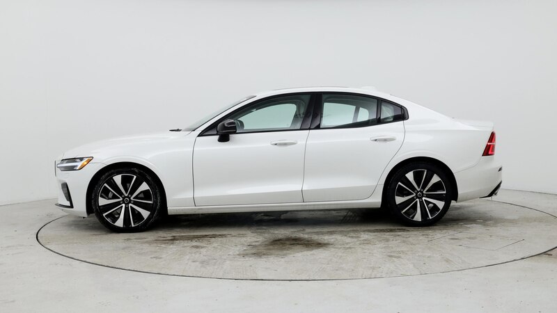 2022 Volvo S60 B5 Momentum 3