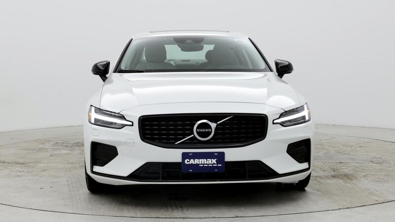 2022 Volvo S60 B5 Momentum 5