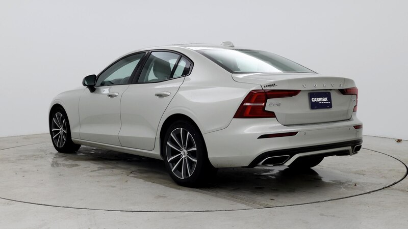 2022 Volvo S60 B5 Momentum 2