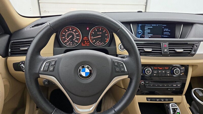 2015 BMW X1 xDrive28i 10