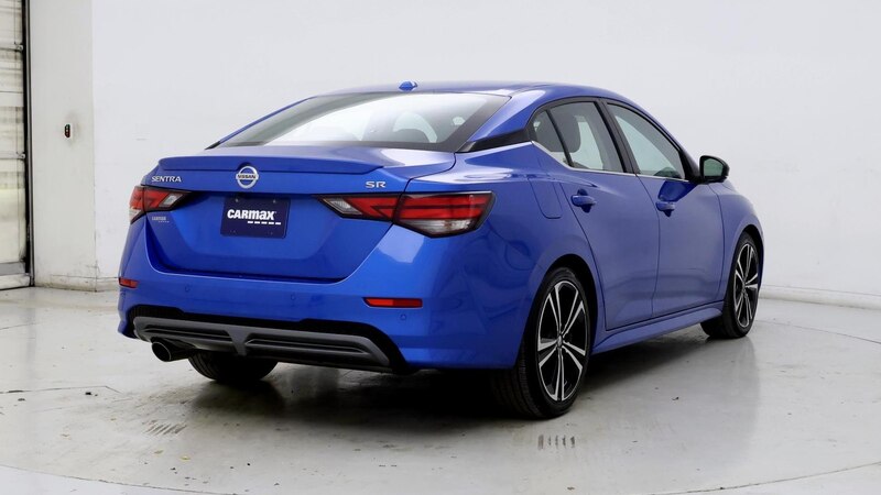 2022 Nissan Sentra SR 8