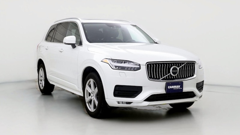 2022 Volvo XC90 T6 Momentum Hero Image