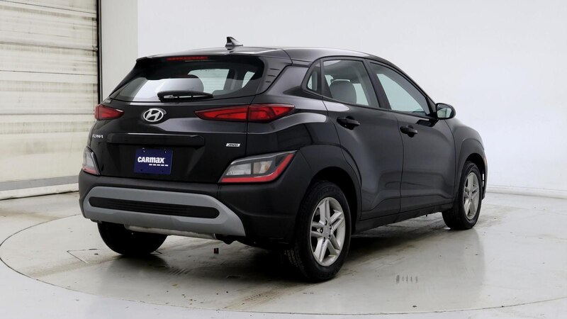 2022 Hyundai Kona SE 8