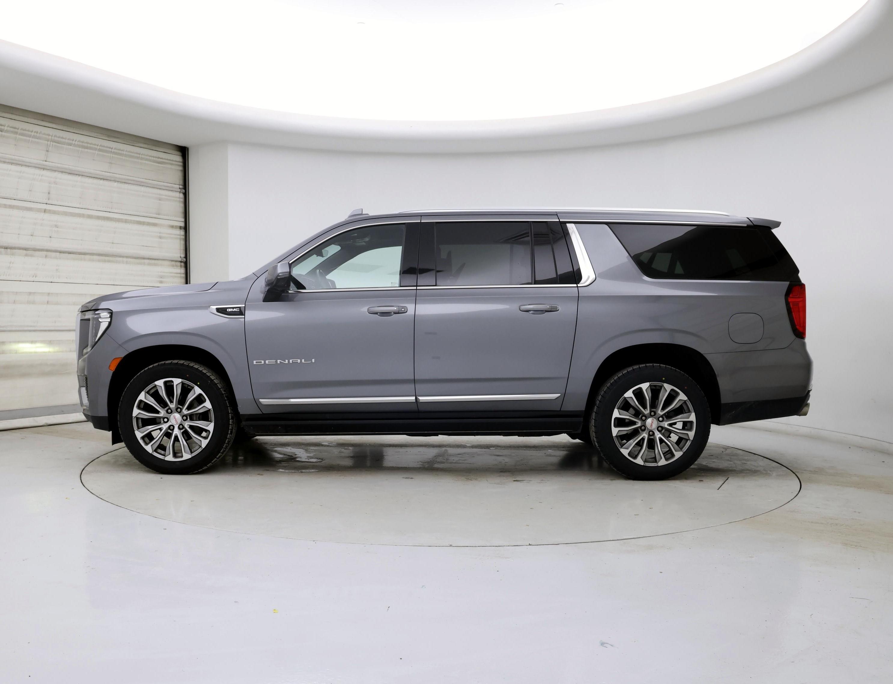 Thumbnail: 2021 GMC Yukon XL - 3
