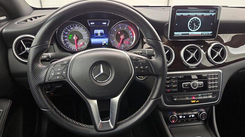 2014 Mercedes-Benz CLA 250 10