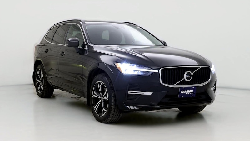 2022 Volvo XC60 B5 Momentum Hero Image