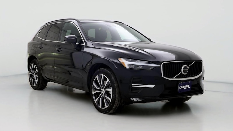 2022 Volvo XC60 B5 Momentum Hero Image