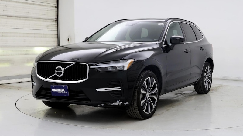 2022 Volvo XC60 B5 Momentum 4