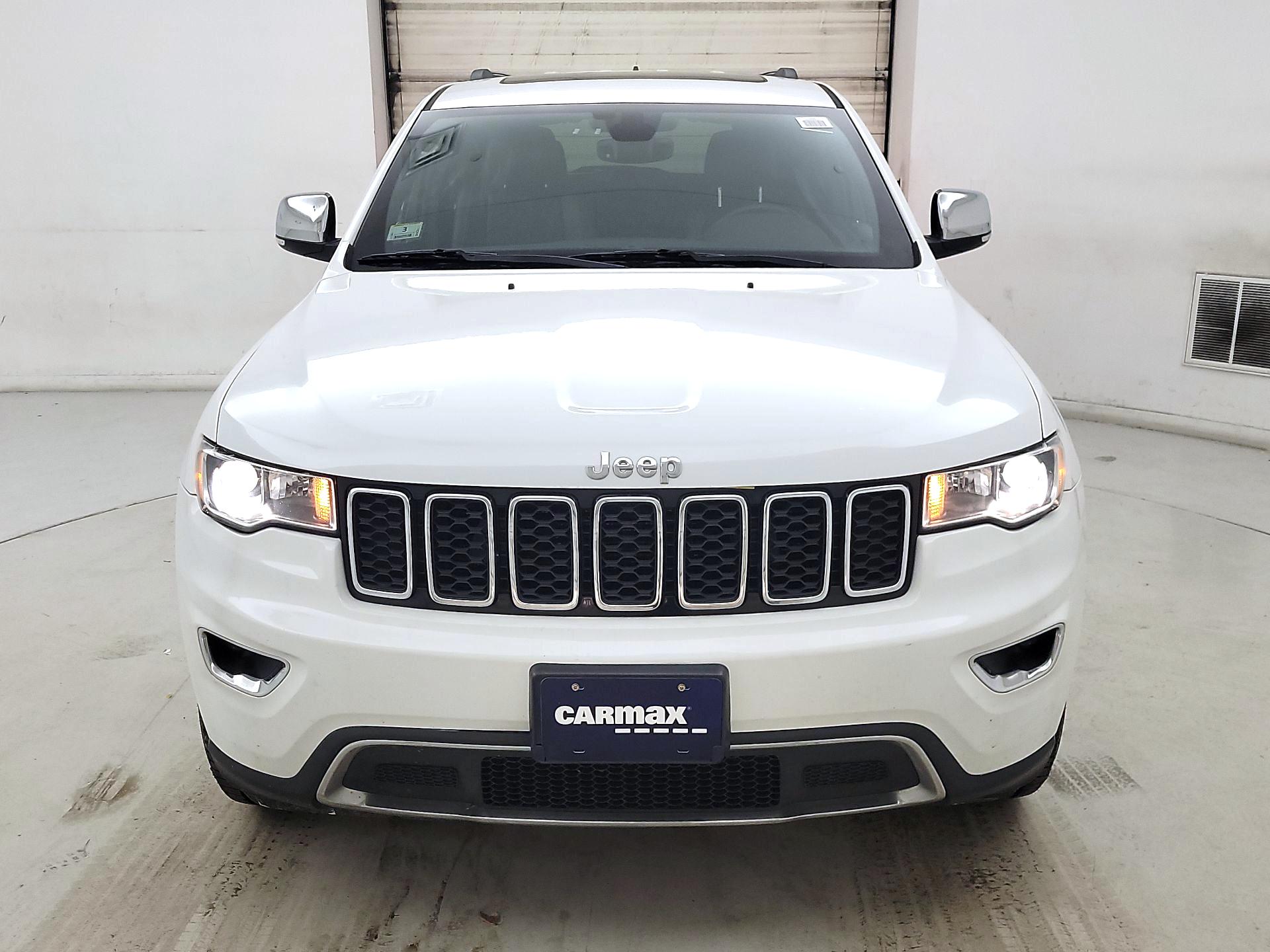 Thumbnail: 2017 Jeep Grand Cherokee - 2