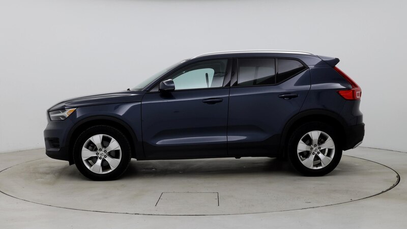 2022 Volvo XC40 T4 Momentum 3