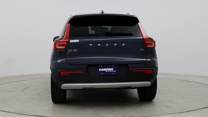 2022 Volvo XC40 T4 Momentum 6