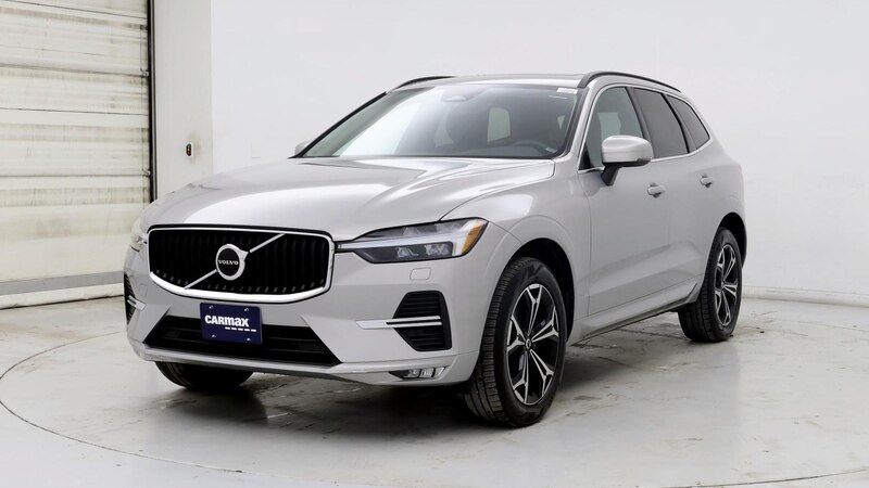 2022 Volvo XC60 B5 Momentum 4